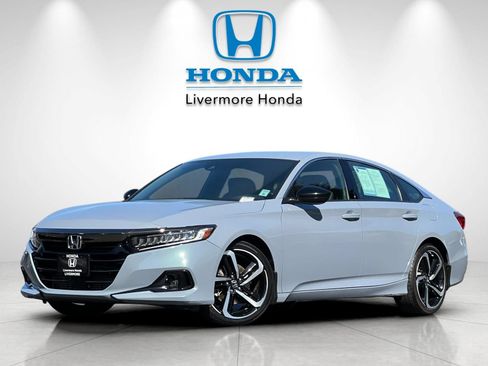 Used 2022 Honda Accord Sport image 2