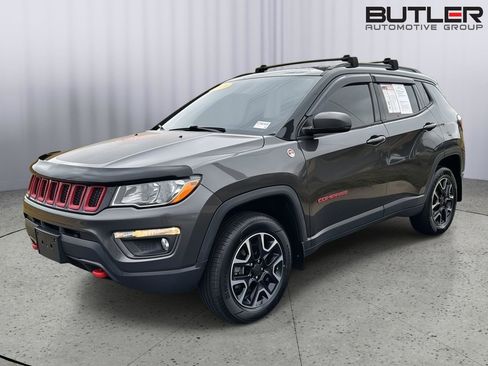 Used 2019 Jeep Compass Trailhawk image 2