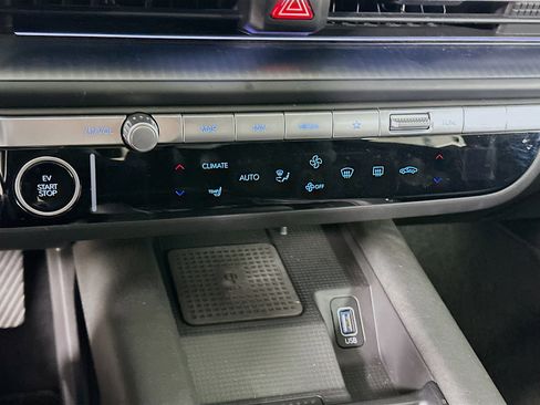 Used 2024 Hyundai Ioniq 6 SEL image 24