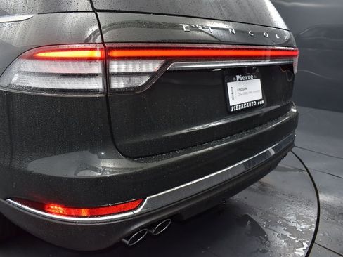 Certified 2023 Lincoln Aviator Reserve w/ Equipment Group 201A image 27