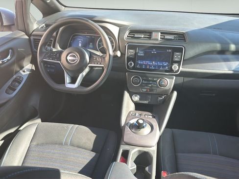 Used 2025 Nissan Leaf S FWD image 12