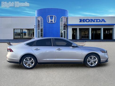 Certified 2024 Honda Accord LX image 9