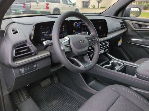 New 2026 Chevrolet Traverse LT w/ Midnight/Sport Edition FWD image 8