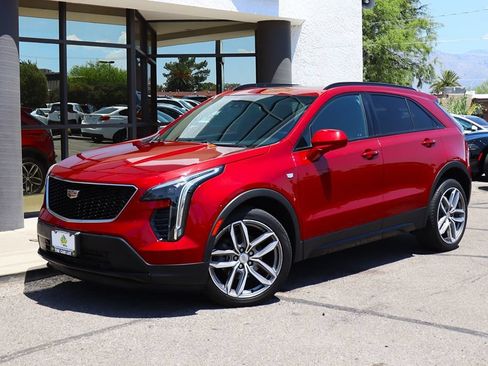 Used 2020 Cadillac XT4 Sport FWD image 2