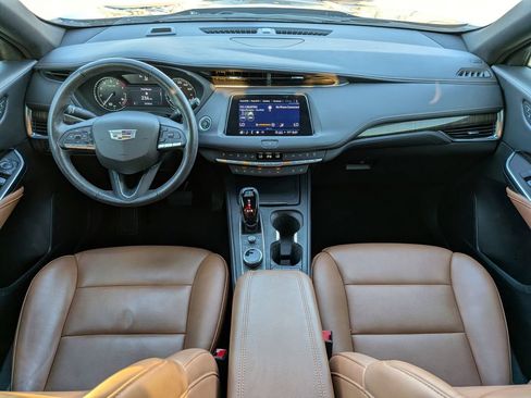 Used 2022 Cadillac XT4 Premium Luxury w/ Enhanced Visibility Package image 28