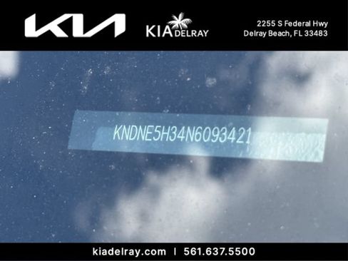 Certified 2022 Kia Carnival SX FWD image 10