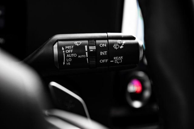 Used 2025 Lexus GX 550 w/ Accessory Package (2T) AWD/4WD image 27