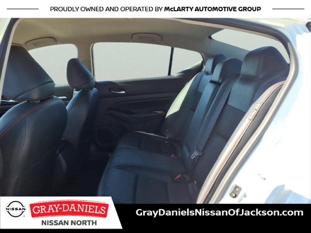 Used 2025 Nissan Altima 2.5 SR FWD image 26