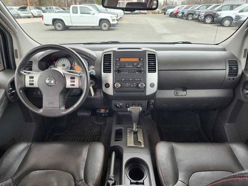 Used 2011 Nissan Xterra PRO-4X w/ Pro-4x Leather Pkg image 19
