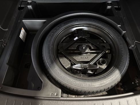 Used 2023 Chevrolet Blazer LT w/ Driver Confidence Package image 11