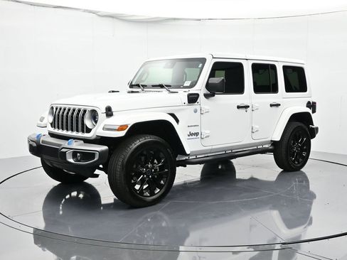 Used 2024 Jeep Wrangler Unlimited Sahara w/ Safety Group image 1