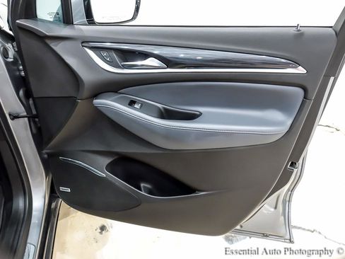 Used 2024 Buick Enclave Premium image 33