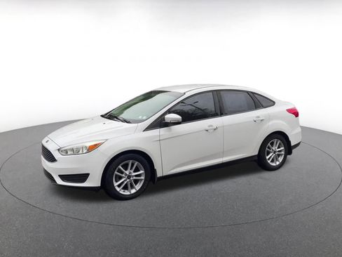Used 2017 Ford Focus SE FWD image 8