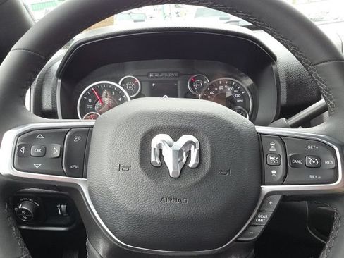 Used 2026 RAM 2500 Big Horn AWD/4WD image 5