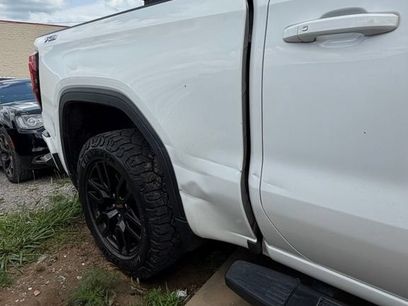 Used 2022 GMC Sierra 1500 Elevation w/ LPO, Elevation Black Package