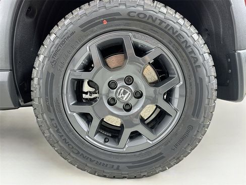 New 2025 Honda Pilot TrailSport image 9
