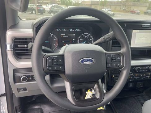 New 2026 Ford F550 4x4 Crew Cab Super Duty image 13