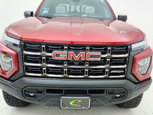Used 2024 GMC Canyon AT4X w/ AT4X AEV Edition AWD/4WD image 5