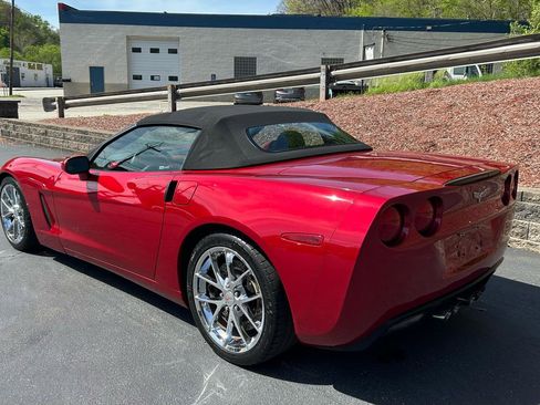 Used 2005 Chevrolet Corvette Convertible w/ Preferred Equipment Group RWD image 5