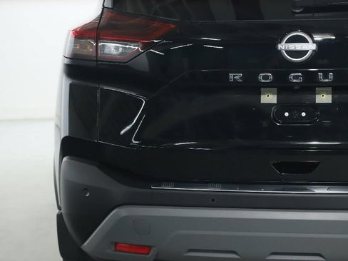 Certified 2023 Nissan Rogue SV AWD/4WD image 42