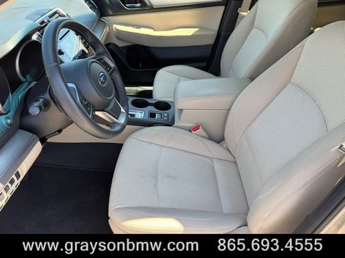 Used 2019 Subaru Outback 2.5i Premium w/ Protection Package #1 AWD/4WD image 13