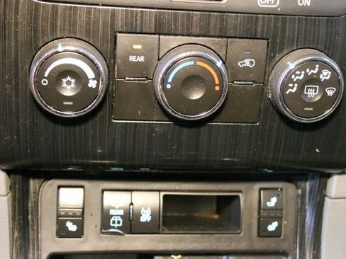 Used 2017 Chevrolet Traverse LT w/ True North Edition FWD image 24
