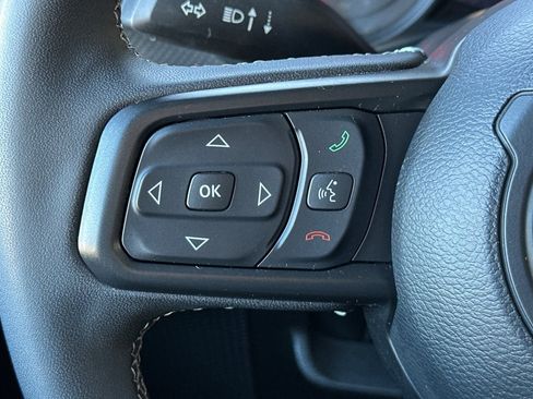 Certified 2025 Jeep Gladiator Rubicon w/ Safety Group image 26