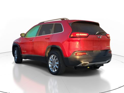 Used 2017 Jeep Cherokee Limited image 7