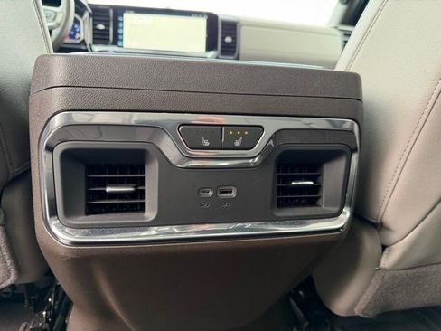 Used 2023 Chevrolet Silverado 1500 LTZ w/ LTZ Premium Package image 23