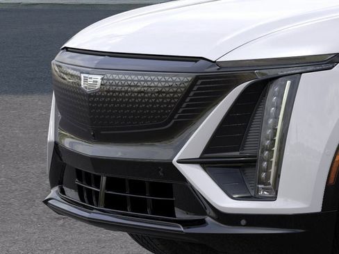 New 2025 Cadillac Lyriq Sport image 13