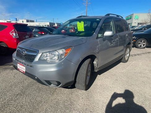 Used 2016 Subaru Forester 2.5i Premium image 2
