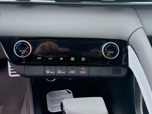 New 2026 Hyundai Elantra Sport w/ Cargo Package FWD image 12