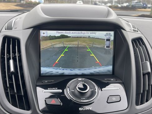 Used 2019 Ford Escape Titanium image 14