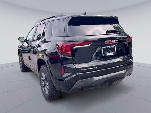 New 2026 GMC Terrain AT4 AWD/4WD image 4