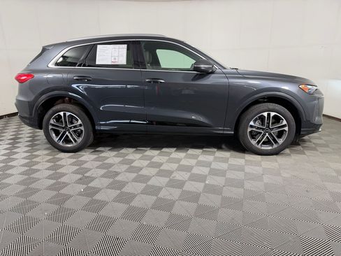 Certified 2025 Audi Q5 Premium w/ Convenience Package AWD/4WD image 8