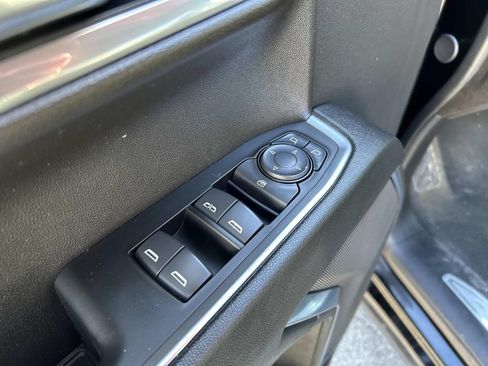 Used 2025 Chevrolet Silverado 1500 LT AWD/4WD image 6