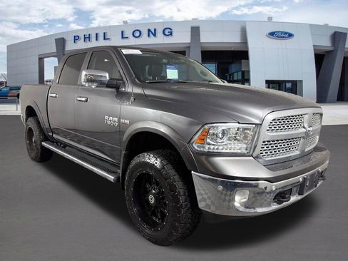 Used 2017 RAM 1500 Laramie w/ Convenience Group AWD/4WD image 7