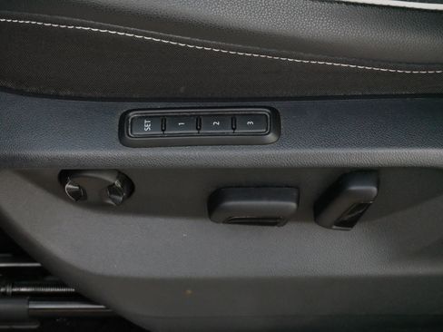 Certified 2023 Volkswagen Tiguan SEL R-Line AWD/4WD image 20