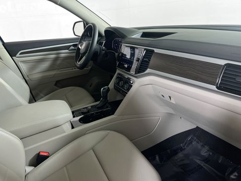 Used 2023 Volkswagen Atlas SE AWD/4WD image 30