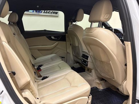 Used 2018 Audi Q7 3.0T Prestige AWD/4WD image 38