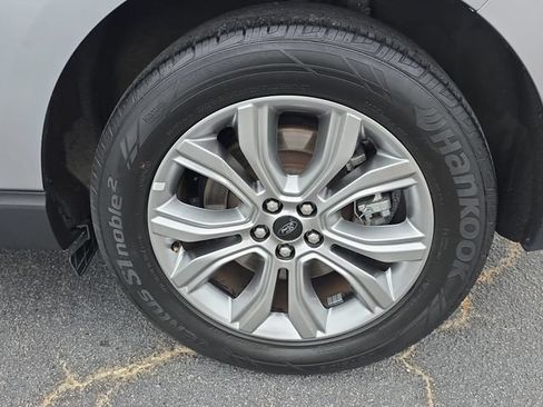 Used 2024 Ford Edge Titanium AWD/4WD image 33