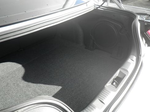 Used 2024 Ford Mustang GT Premium image 19