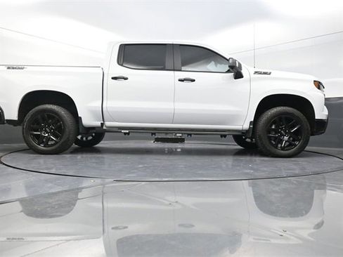 Used 2025 Chevrolet Silverado 1500 LT Trail Boss w/ LT Trail Boss Premium Package image 24