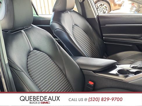 Used 2020 Toyota Camry SE w/ Convenience Package FWD image 26