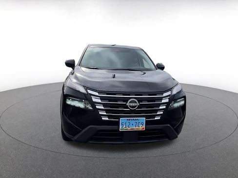 Used 2025 Nissan Rogue SV image 4