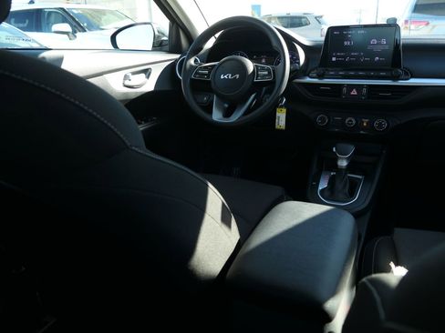 Used 2023 Kia Forte LXS image 26