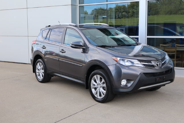 Used 2014 Toyota RAV4 Limited w/ Technology Package AWD/4WD image 7