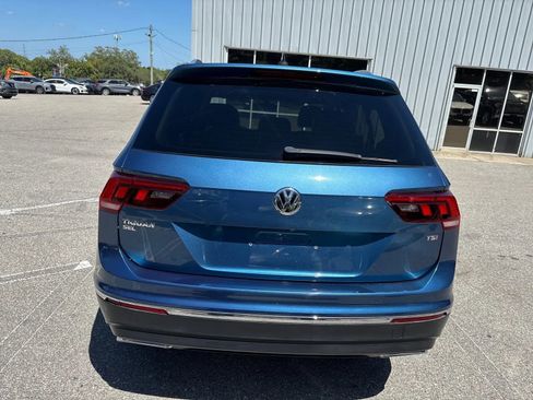 Used 2018 Volkswagen Tiguan SEL FWD image 8