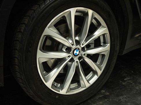 Used 2019 BMW X3 xDrive30i w/ Convenience Package AWD/4WD image 3