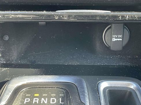 Used 2023 Chrysler 300 Touring image 26